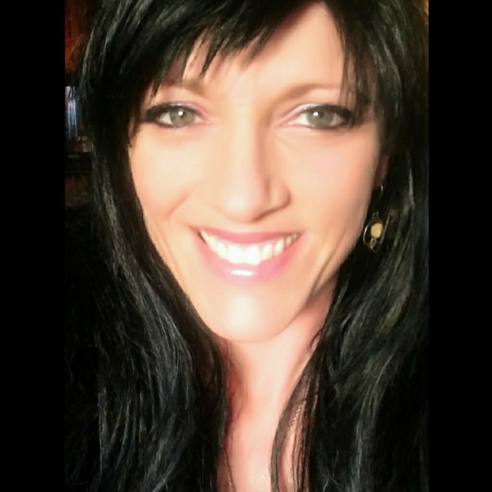 Meet your Posher, Aleshia